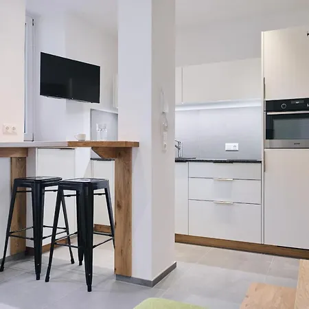 G17 * インスブルック