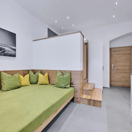 Apartment G17