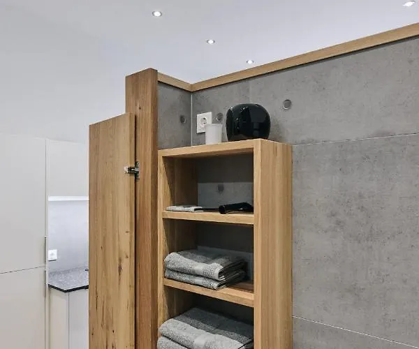 G17 * 因斯布鲁克